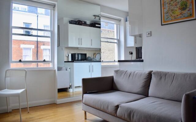 Bright 1 Bedroom Flat By Baker Street