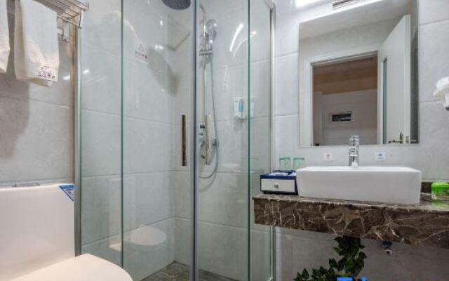 Junlan Business Hotel