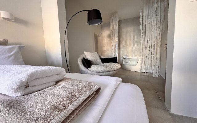 Perla Coco Jacuzzi Suites