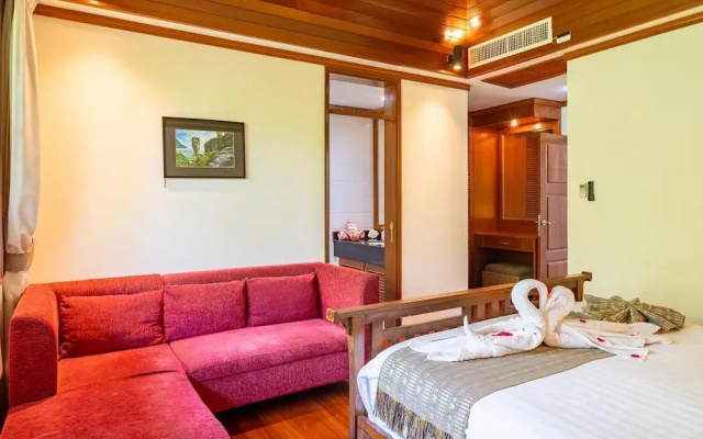 4BR Villa beach walking distance KBR44