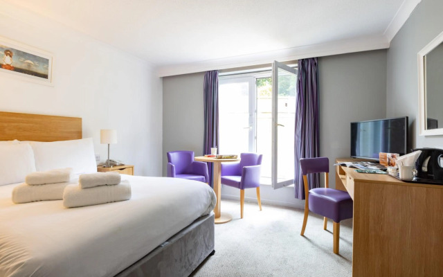 The Broadway Park Hotel