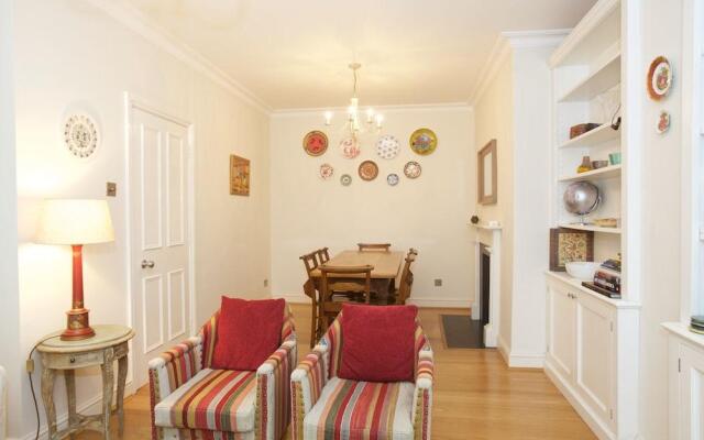 A Place Like Home - Two Bedroom Flat near Gloucester Road