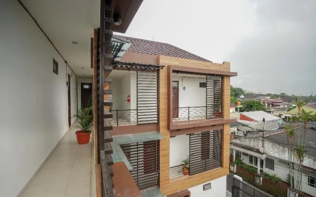 OYO 645 Griya Mas Syariah