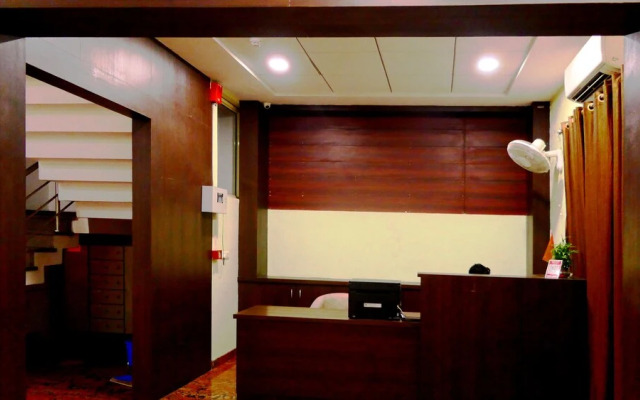 Hotel Aarya