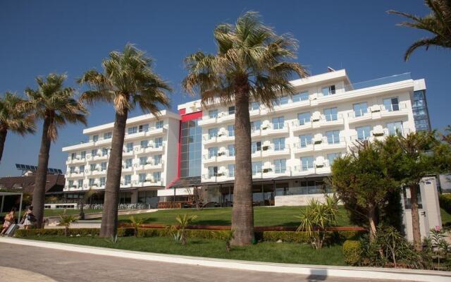 Premium Beach Hotel