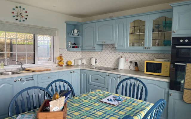 Rocklea Seaside Cottage