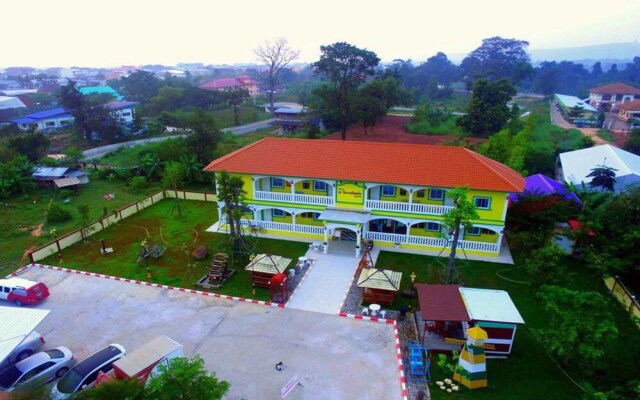 Na Wanwan Resort & Hotel