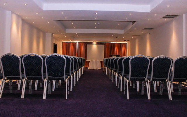 Best Western Plus Serene Atlantic Hotel