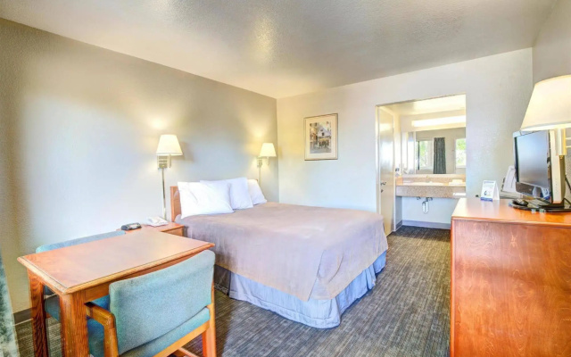 Good Nite Inn Redlands