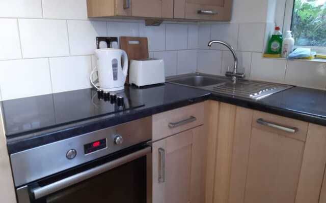 Cosy & Bright 1 Bed Flat Near Hove Station