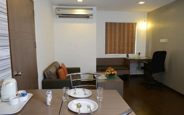 The Lotus - Apartment Hotel, Venkatraman Street