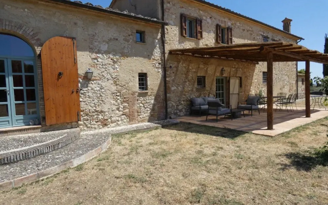 SCAPPO IN UMBRIA, Casale Monti