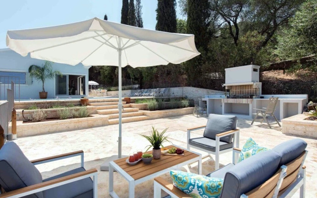 Villa Helonaki