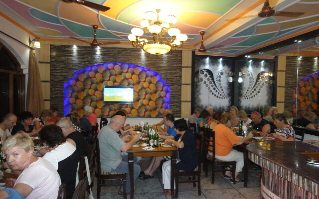 Hotel Taj Plaza