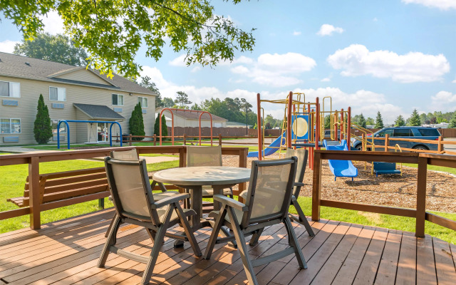 Best Western Lakewinds