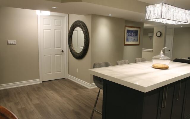 Fully Furnished Private Guest Suite