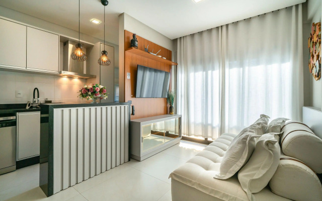Apartamento com duas suítes no centro de Bombinhas