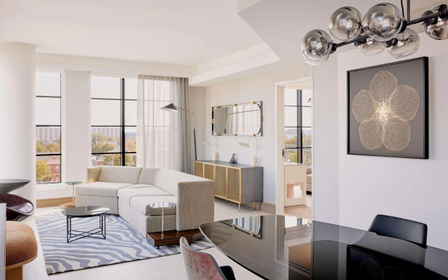 The Godfrey Detroit, Curio Collection By Hilton