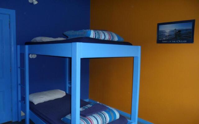 Sequoia Lodge & Backpackers