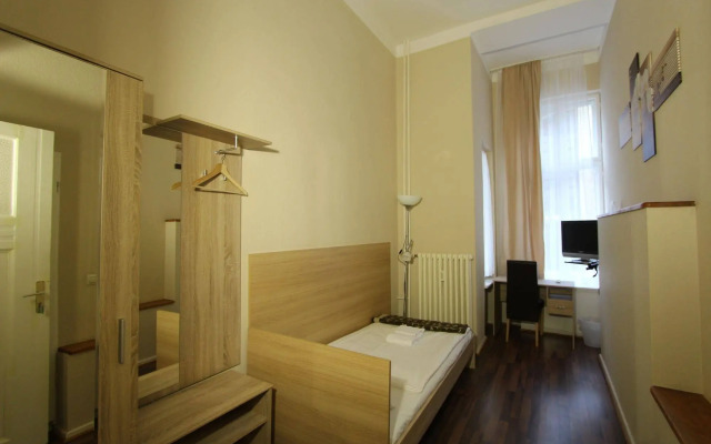 Hotel Pension Elegia am Kurfürstendamm