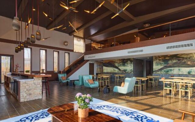 Floral Lux Hotel·Shanghai Bowu NAMIYA Private Tang Courtyard hotel