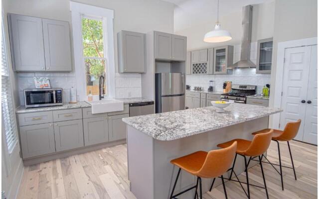 Incredible New 3BR2BA Near Downtown