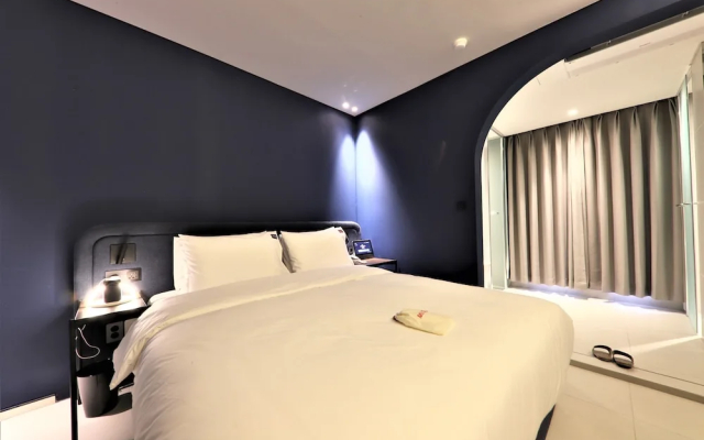 MU:TE Hotel