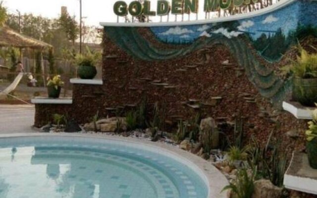 Golden Mountain Hotel