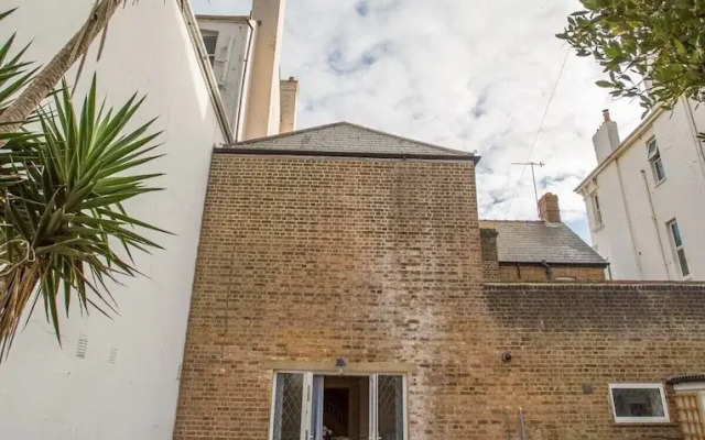 The Old Coastguard House
