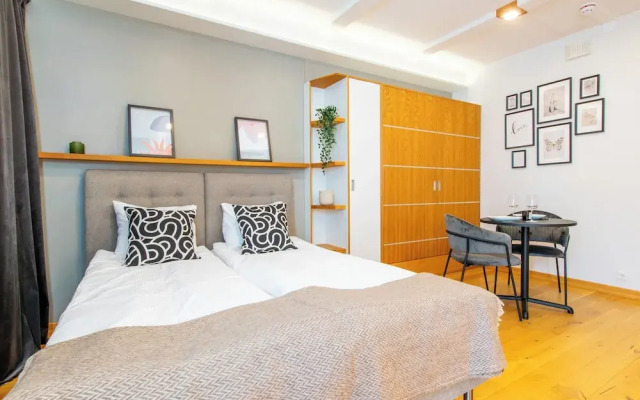 Uptown Hotel Apartments