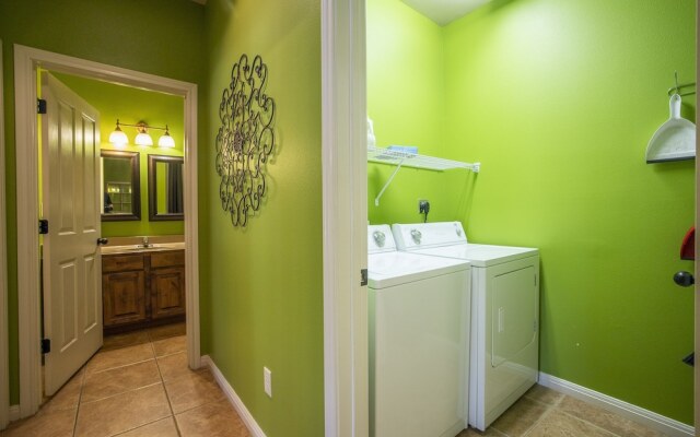 Gruene Getaway 3 Bedroom Condo