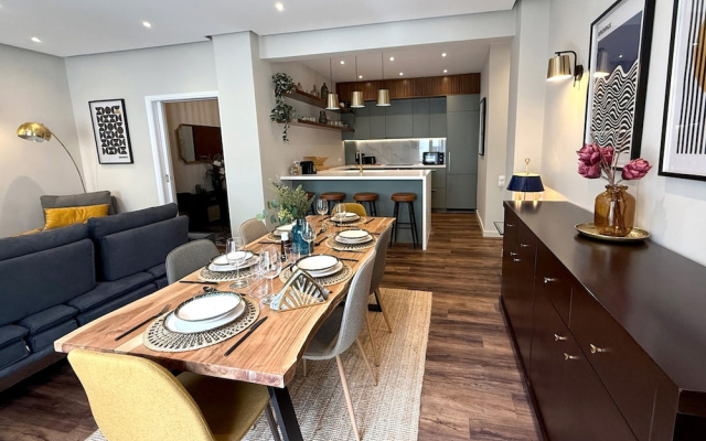 Siga-siga Luxury Acropolis Apt