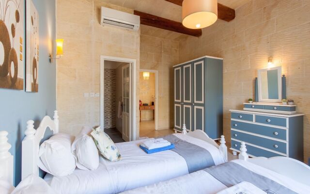 Twilight Gozitan Farmhouse With Pool