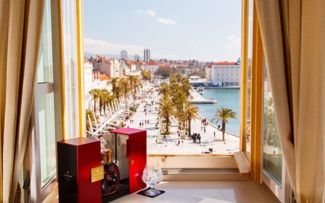 Top of the Tops Center Apartments - extra clean air