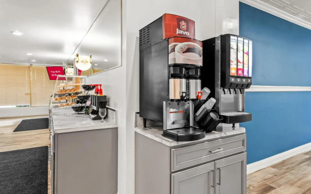 HomeTowne Studios by Red Roof Yuba City Bonanza – Marysville