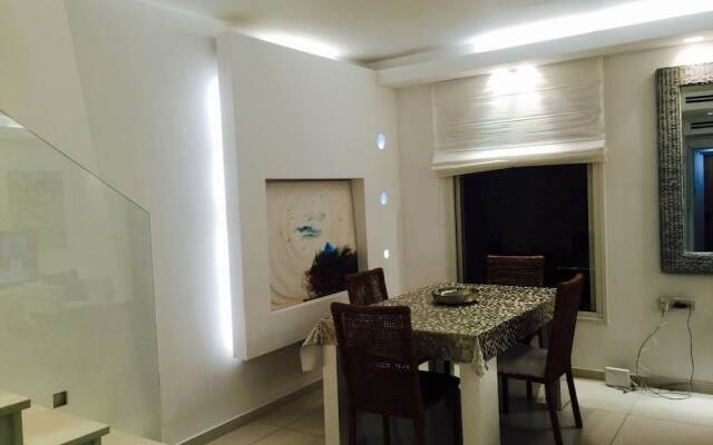 Magical Duplex 100SM Garden Pool Parking