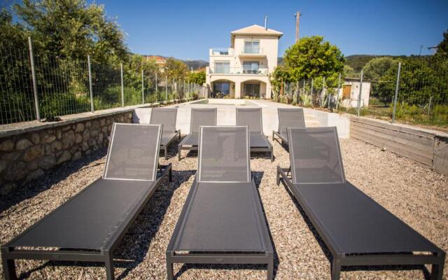 Blue Symphony Suites & Apartments