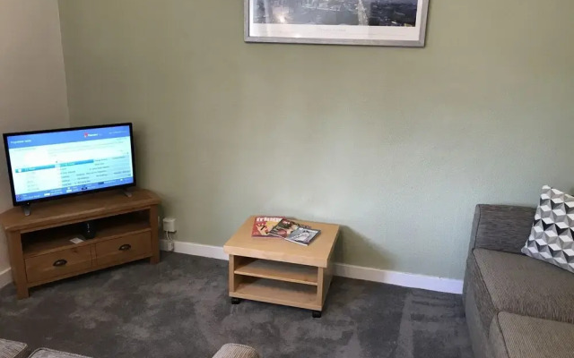 Chessels Court Apartment