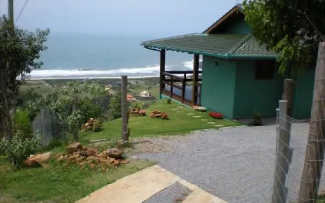 Casa Silveira a 400m da praia - condomínio fechado