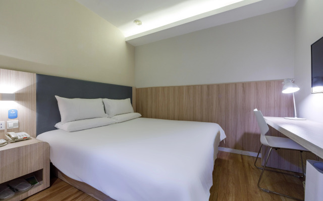 Hanting Hotel Shanghai Jiashan Road
