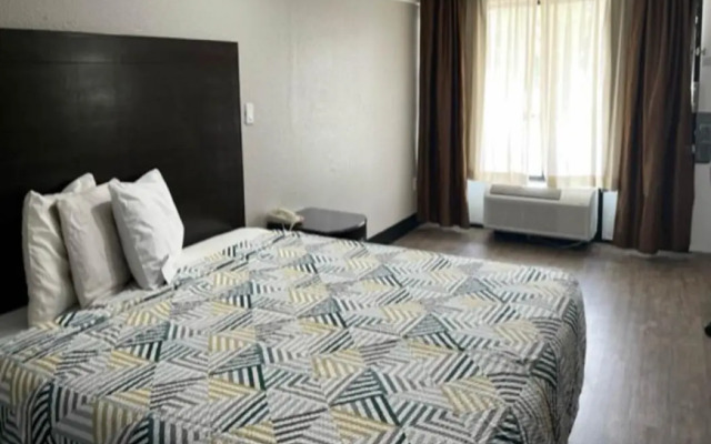 Studio 6 Suites Hinesville, GA