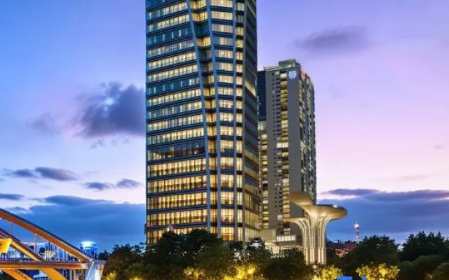 Banyujiu Riverside Duplex Apartment (Sunwenxi Road Pedestrian Street Xingzhong Plaza) – Outside – Zhongshan