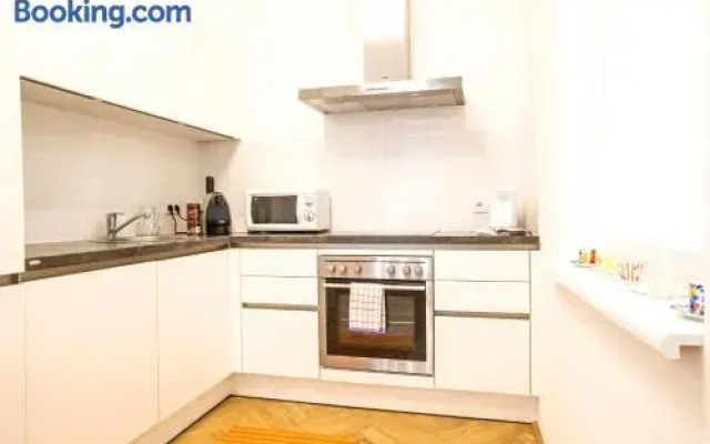 The Barts Apartments - Self Check-in
