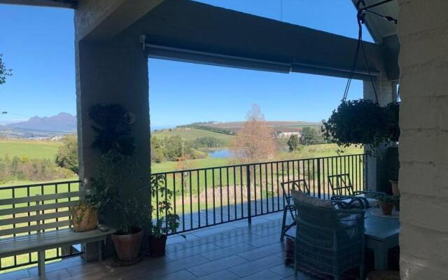Wildlife Hideaway in the vineyards