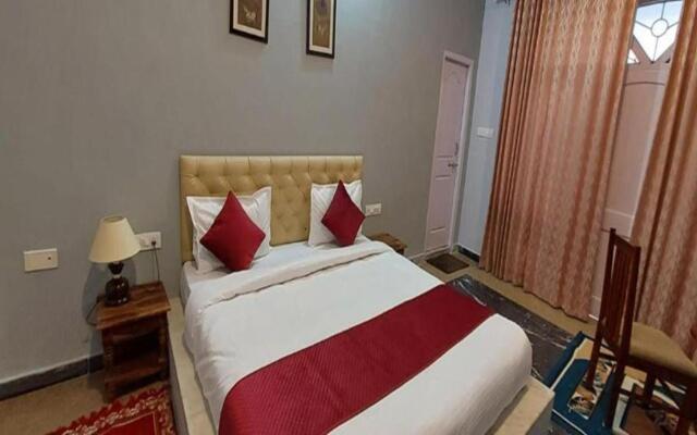 Fabhotel The Castle Homestay I