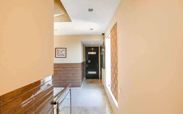 Capital O 605 Hotel Camria