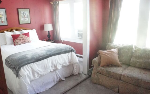 The Frogtown Inn And 6 Acres Restaurant