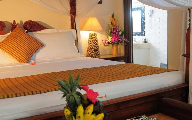 Tirta Ayu Hotel and Restaurant