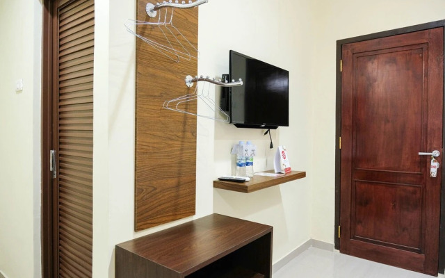 OYO 1149 Hotel Mustika