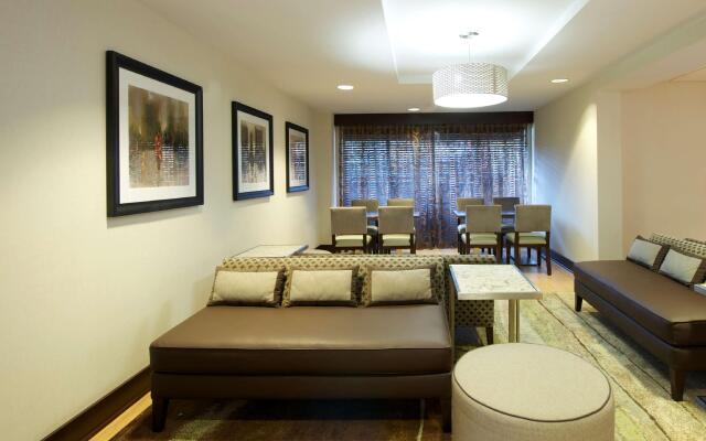 Hampton Inn Atlanta-Mall Of Georgia